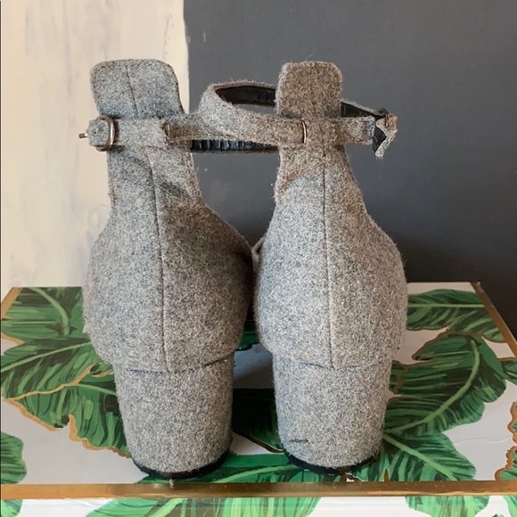 Mod cloth block heels - Picture 2 of 4